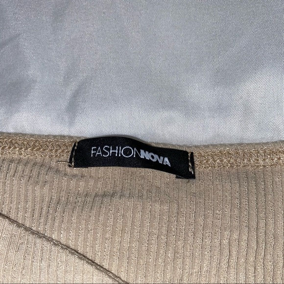 FASHIONNOVA TALK THAT TALK OFF SHOULDER TOP - Picture 3 of 3